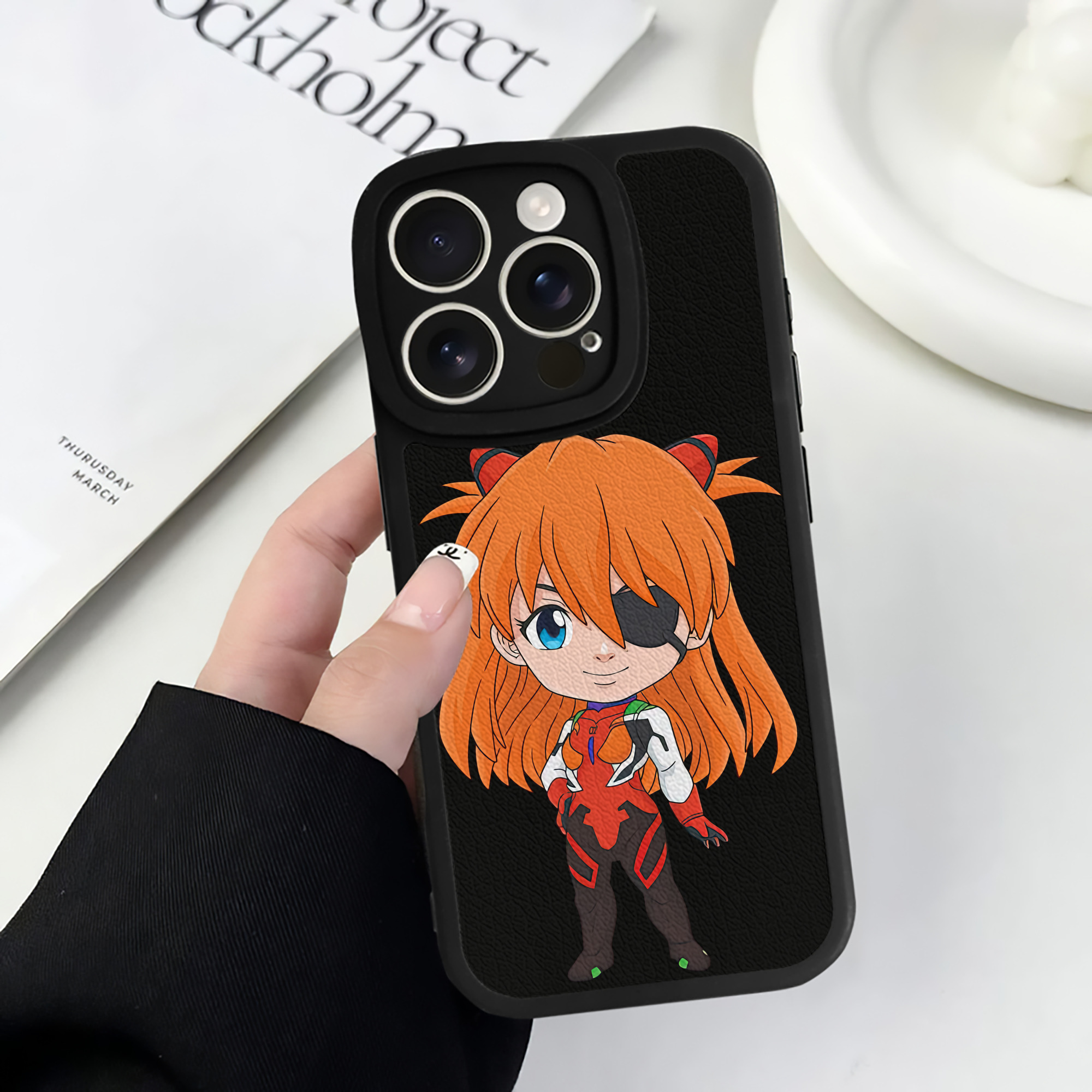 （画像用） EVA 新世紀エヴァンゲリオン 【iPhone 16シリーズ対応】シリコンスマホケース（レザー調） 材質：シリコン